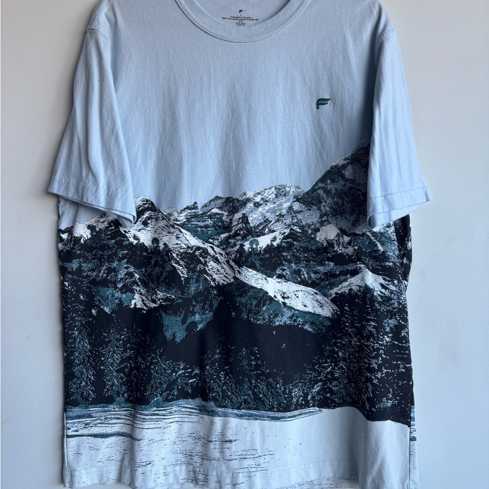 Fabletics mountain AOP Tee